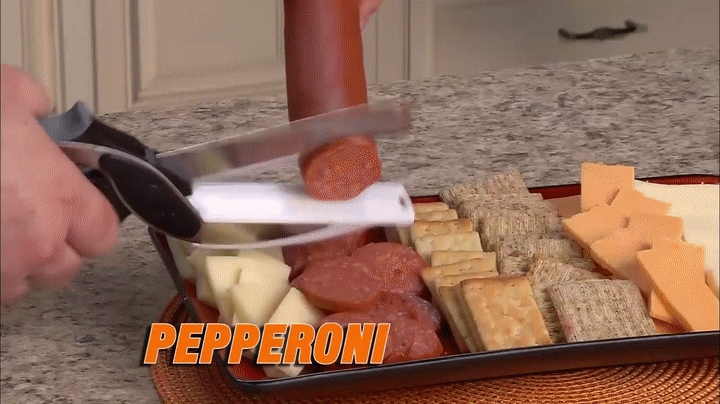 Quik-Cut - 2-in-1 Knife & Cutting Board